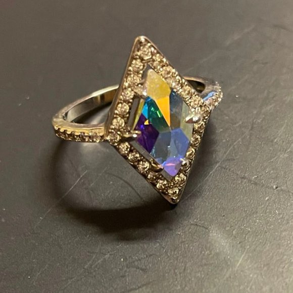 Fragrant Jewels Unicorn Tears Ring 9 NWOT - Picture 2 of 5